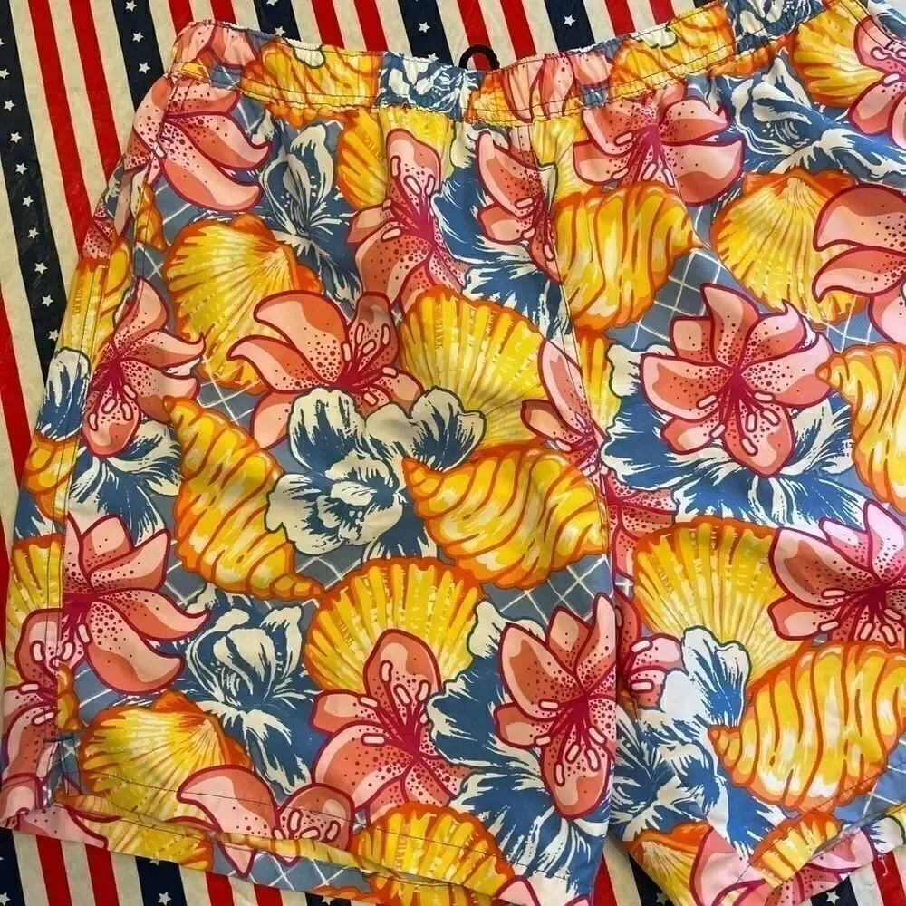 Vineyard Vines Tropical Shell Swim Trunks Size XL